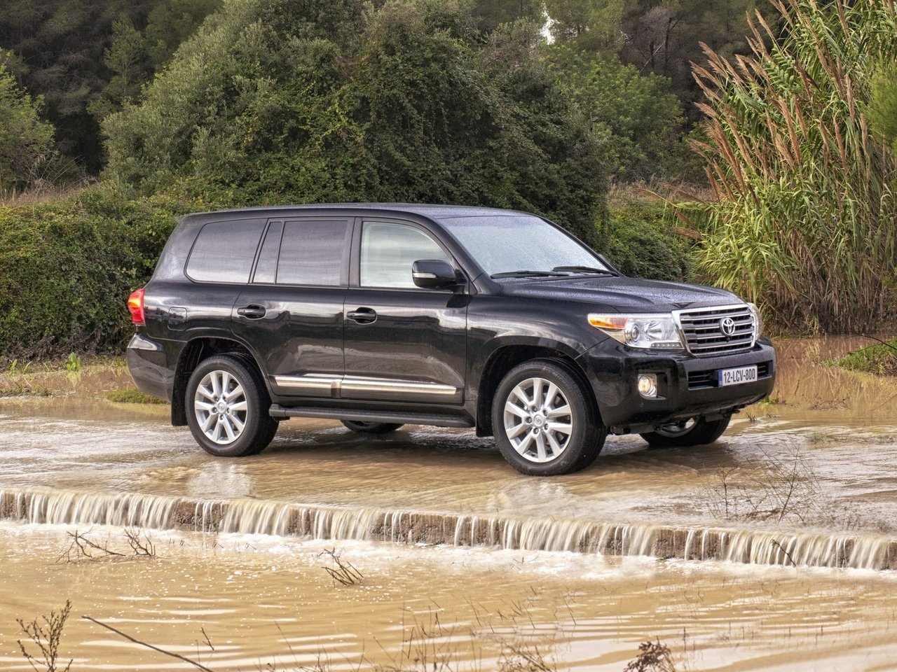 История легенды Toyota Land Cruiser